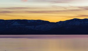 Preview wallpaper lake, sunset, mountains, mountain range