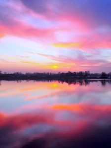 Preview wallpaper lake, sunset, reflection, sky, horizon