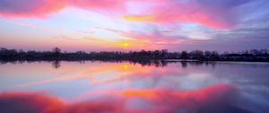 Preview wallpaper lake, sunset, reflection, sky, horizon