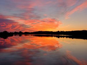 Preview wallpaper lake, sunset, reflection, water