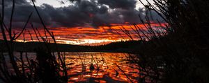 Preview wallpaper lake, sunset, sky, grass, yellowstone national park, united states