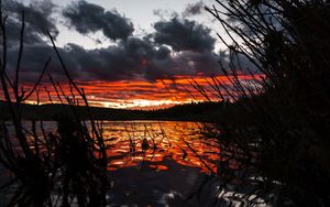 Preview wallpaper lake, sunset, sky, grass, yellowstone national park, united states