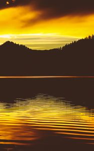 Preview wallpaper lake, sunset, skyline, sky, reflection