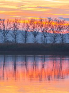 Preview wallpaper lake, sunset, trees, reflection
