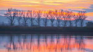 Preview wallpaper lake, sunset, trees, reflection