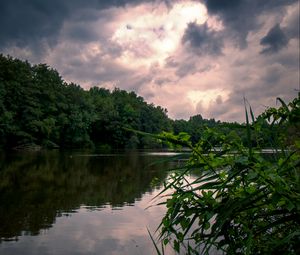 Preview wallpaper lake, trees, clouds, landscape