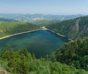 Preview wallpaper lake, trees, forest, nature, clouds, landscape