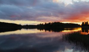 Preview wallpaper lake, trees, forest, clouds, sky, sunset, landscape, dark