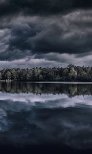 Preview wallpaper lake, trees, horizon, reflection, clouds, dark, overcast