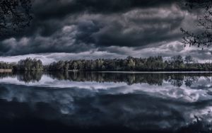 Preview wallpaper lake, trees, horizon, reflection, clouds, dark, overcast
