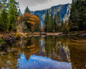 Preview wallpaper lake, trees, mountain, water, reflection, landscape