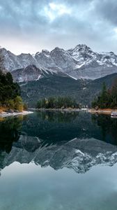 Preview wallpaper lake, trees, mountains, water, reflection