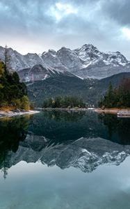 Preview wallpaper lake, trees, mountains, water, reflection