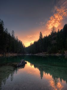 Preview wallpaper lake, trees, reflection, pragser wildsee, italy