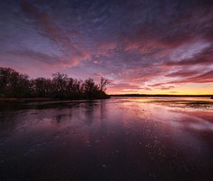 Preview wallpaper lake, trees, shore, evening, sky