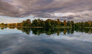 Preview wallpaper lake, trees, shore, water, reflection