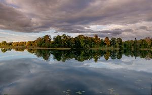 Preview wallpaper lake, trees, shore, water, reflection