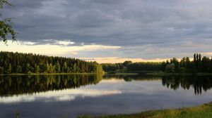 Preview wallpaper lake, trees, shore, grass, landscape