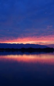 Preview wallpaper lake, trees, silhouettes, sky, evening