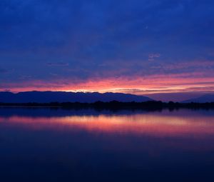 Preview wallpaper lake, trees, silhouettes, sky, evening