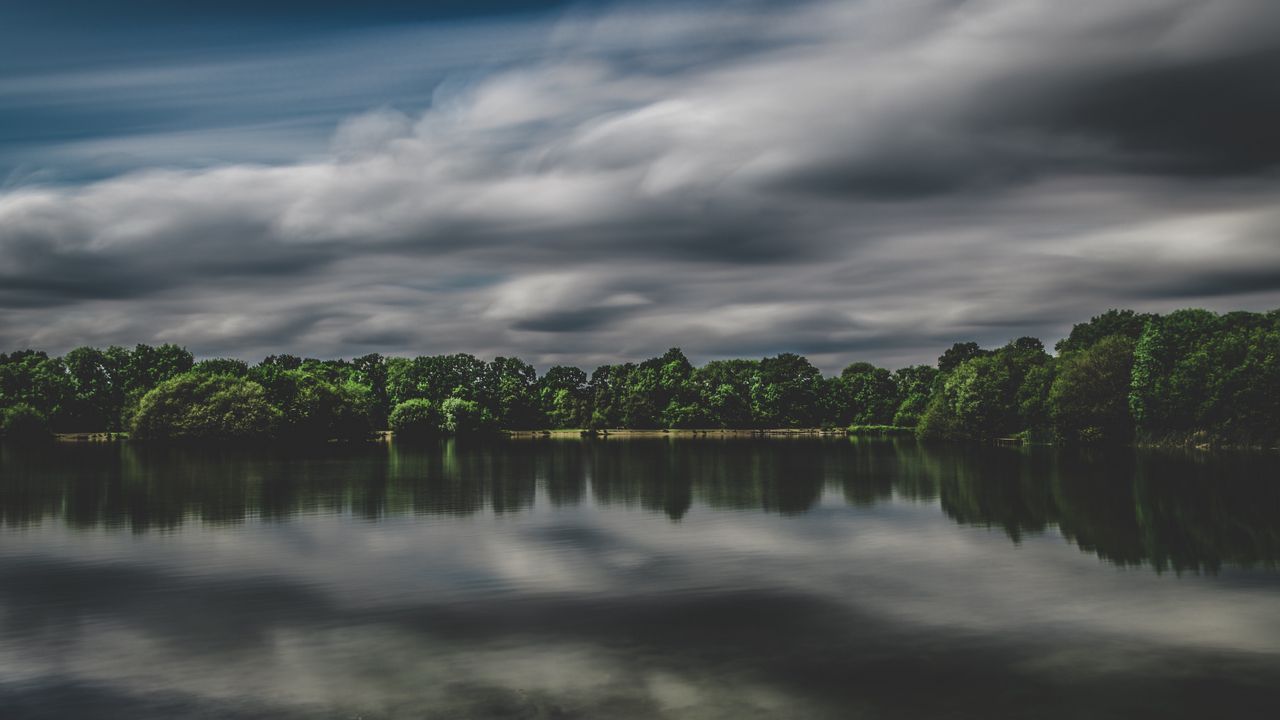 Wallpaper lake, trees, sky, clouds, overcast