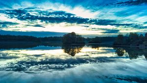 Preview wallpaper lake, trees, sky, forest, reflection