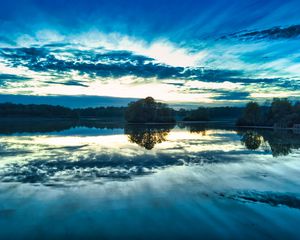 Preview wallpaper lake, trees, sky, forest, reflection