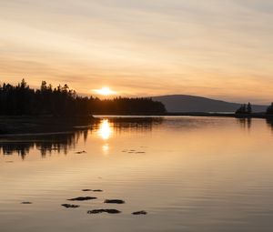 Preview wallpaper lake, trees, sunrise, sun, landscape