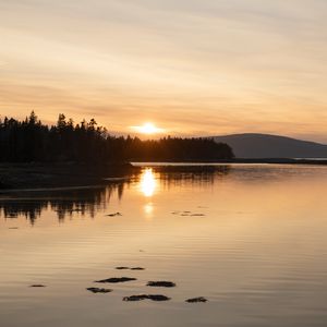 Preview wallpaper lake, trees, sunrise, sun, landscape