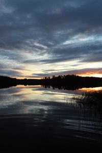 Preview wallpaper lake, trees, sunset, sky, clouds