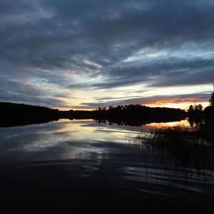 Preview wallpaper lake, trees, sunset, sky, clouds