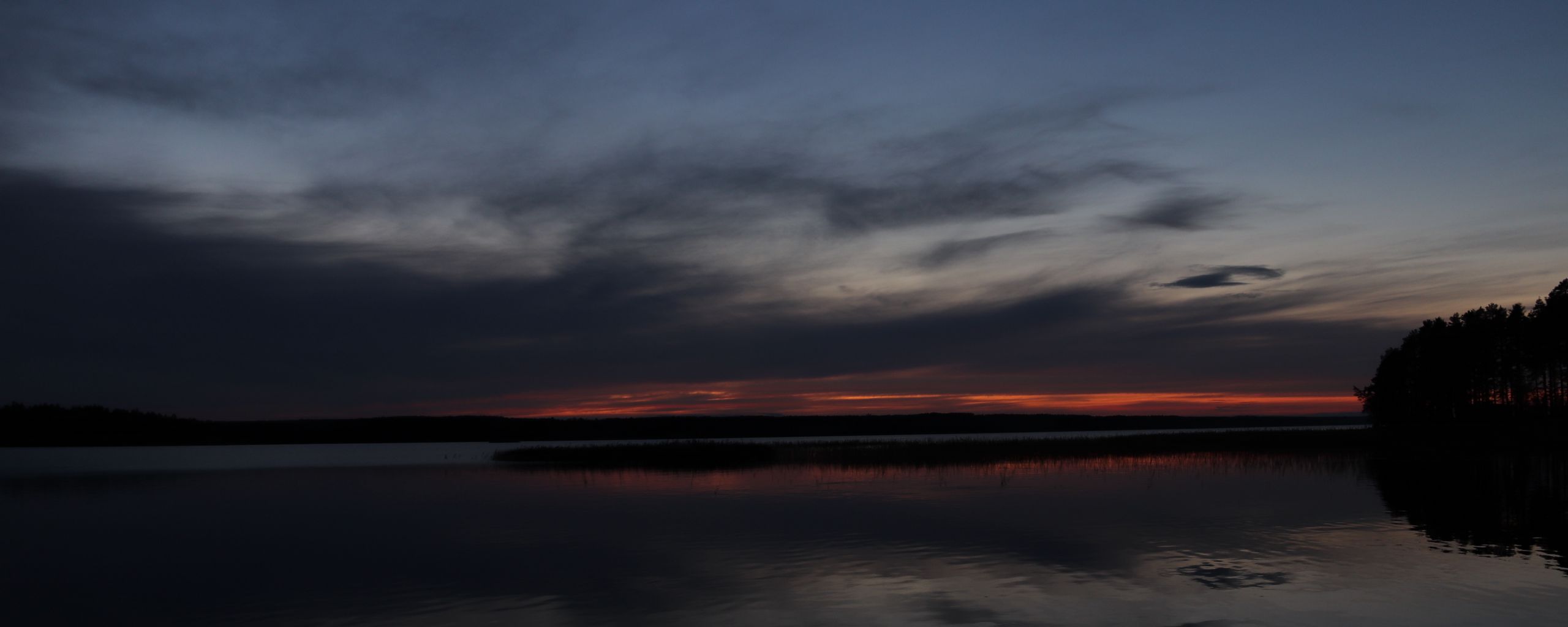 2560x1024 Wallpaper lake, water, clouds, sunset, sky, reflection, dark