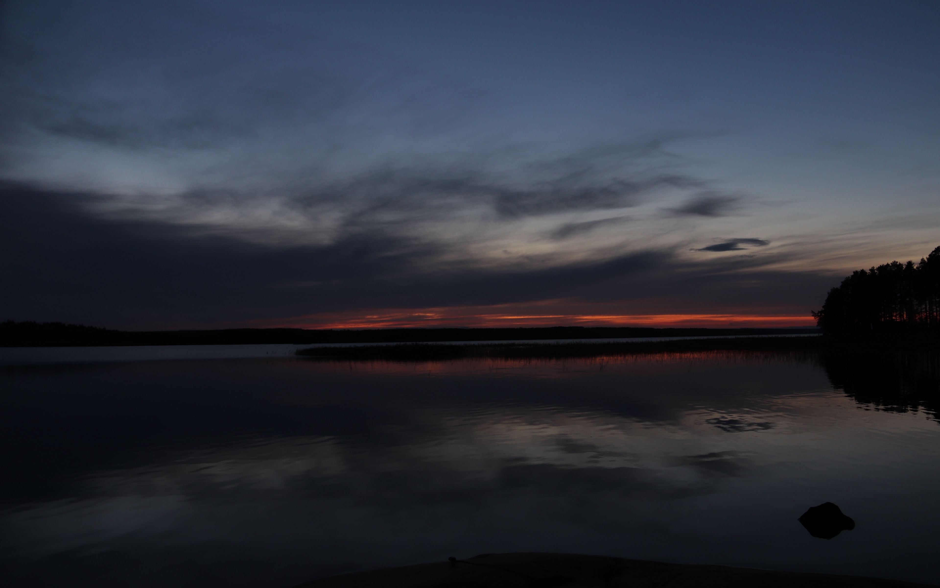 3840x2400 Wallpaper lake, water, clouds, sunset, sky, reflection, dark