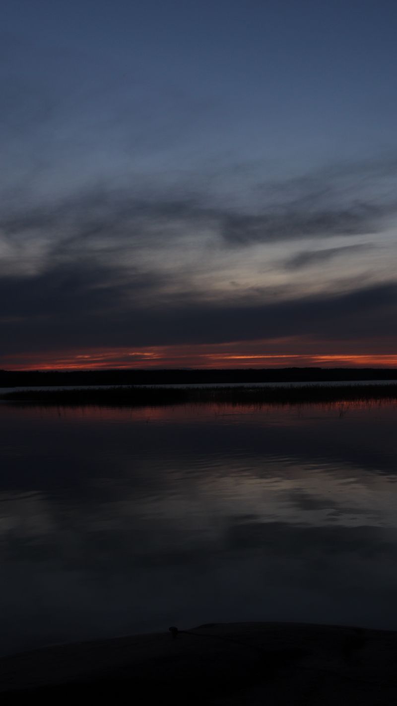 800x1420 Wallpaper lake, water, clouds, sunset, sky, reflection, dark