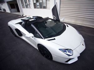 Preview wallpaper lamborghini, aventador, roadster, lp700-4, luxury, malaysia, supercar, exotic, white