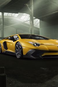 Preview wallpaper lamborghini, aventador, yellow, side view