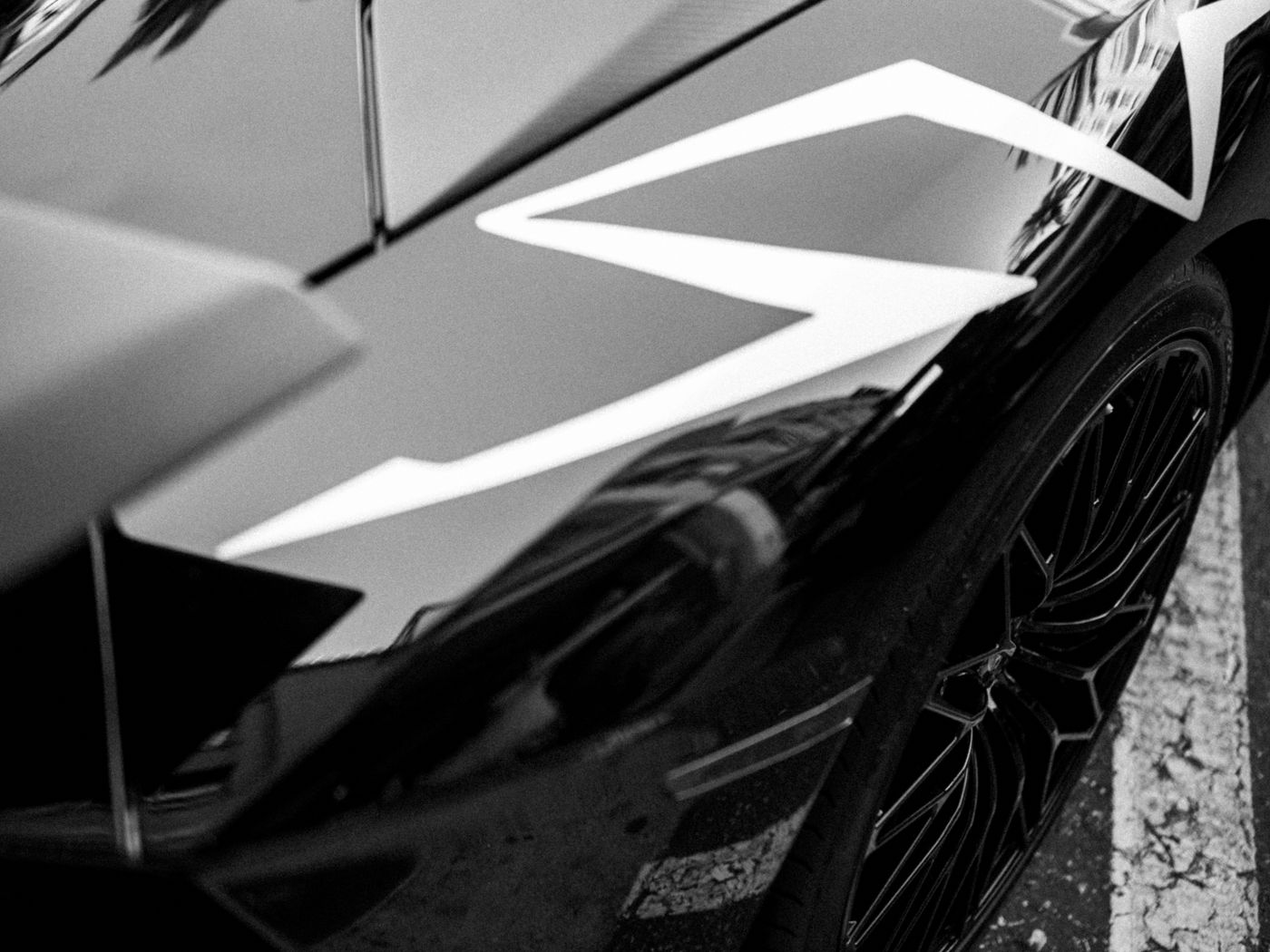1400x1050 Wallpaper lamborghini, bw, black, car