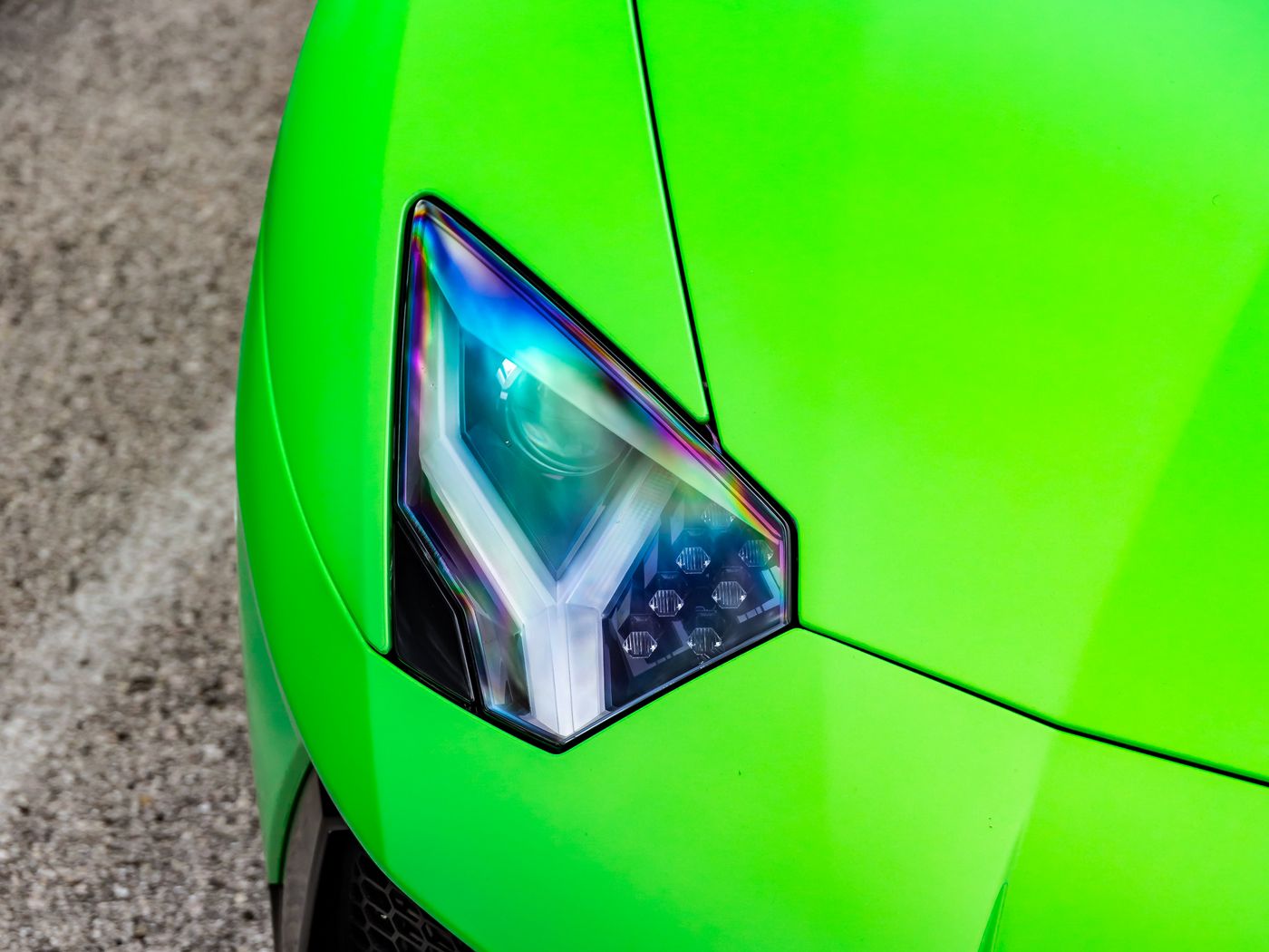 Download wallpaper 1400x1050 lamborghini, car, sports car, green