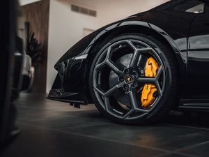 Preview wallpaper lamborghini, car, wheel, black