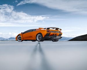 Preview wallpaper lamborghini, diablo, gt, exotic