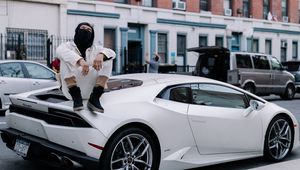 Preview wallpaper lamborghini gallardo, man, style, urban