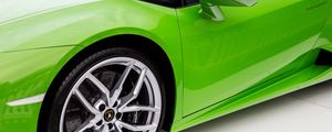 Preview wallpaper lamborghini, green, door, wheel