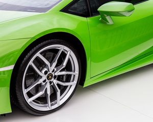 Preview wallpaper lamborghini, green, door, wheel