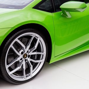 Preview wallpaper lamborghini, green, door, wheel