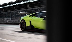 Preview wallpaper lamborghini huracan, lamborghini, car, sports car, green, road