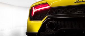 Preview wallpaper lamborghini, sportscar, yellow, rear view, lantern