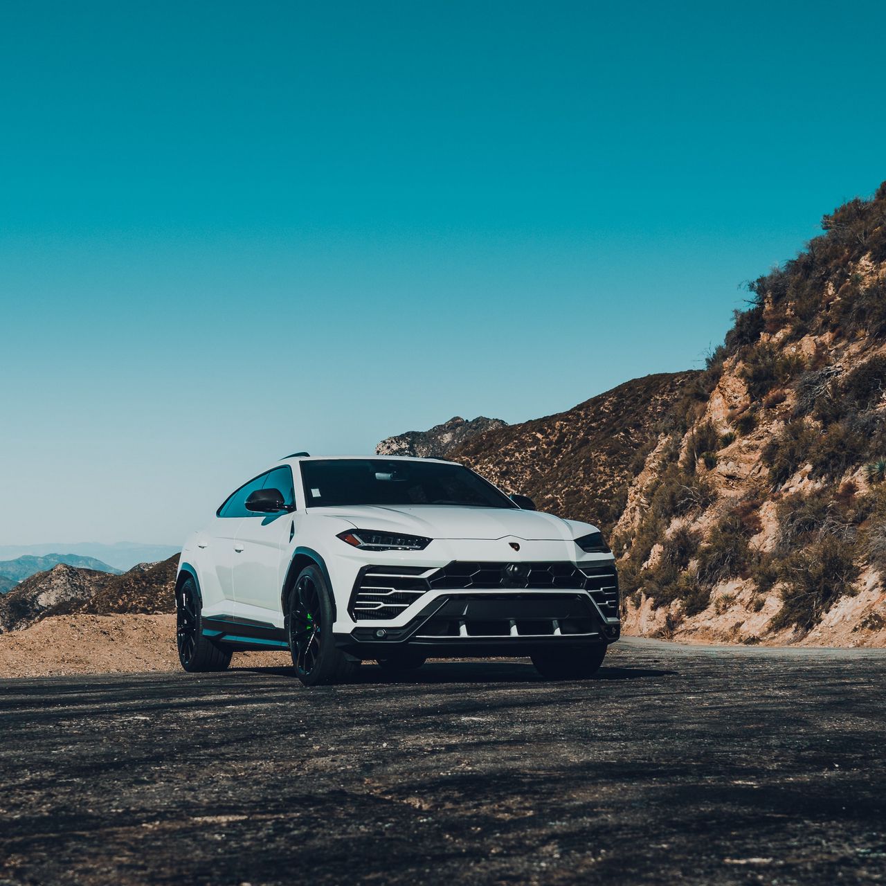 Download wallpaper 1280x1280 lamborghini urus, lamborghini, car, white,  front view ipad, ipad 2, ipad mini for parallax hd background