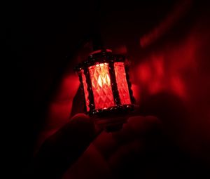 Preview wallpaper lamp, hands, light
