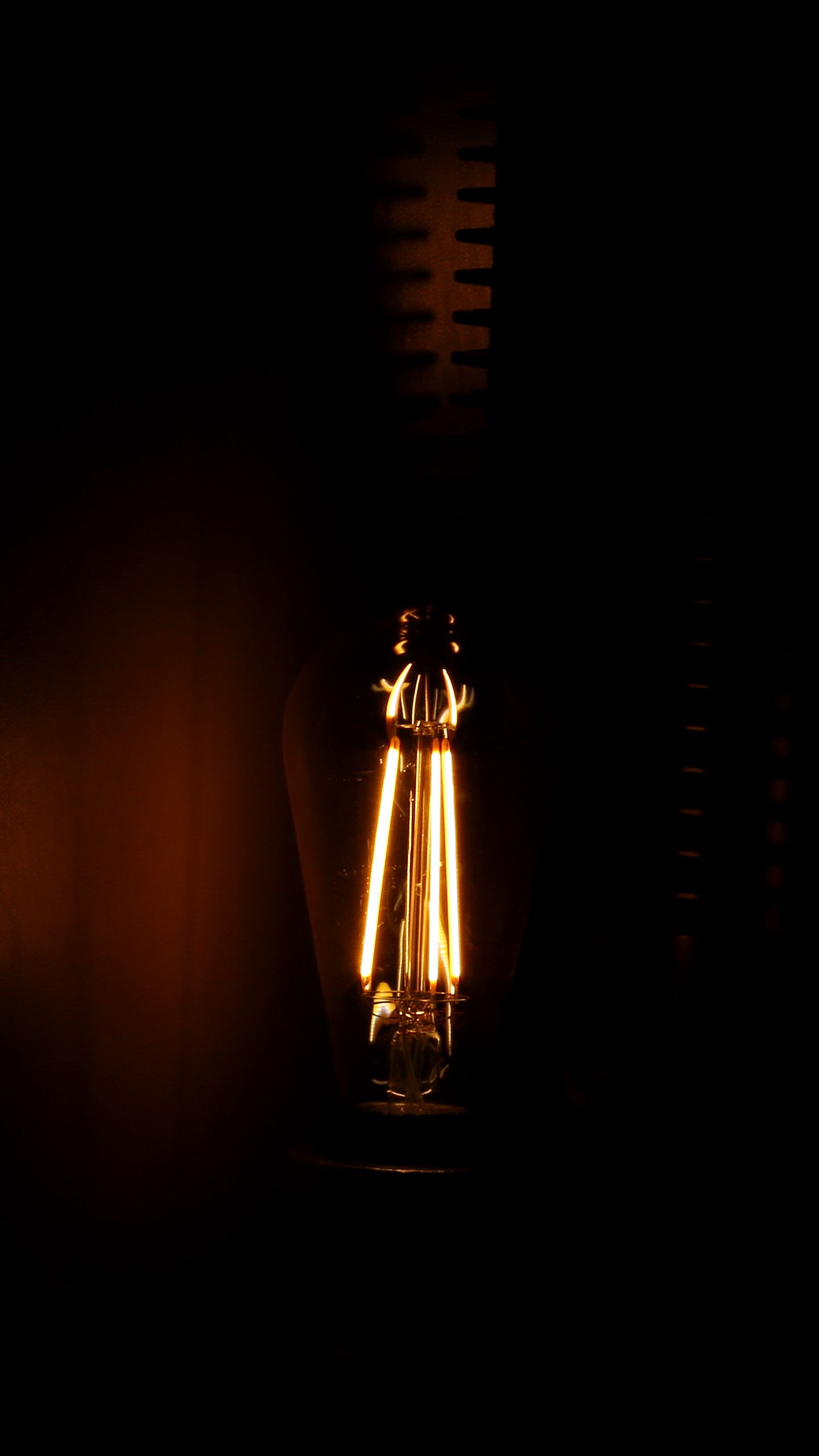 1440x2560 Wallpaper lamp, light, darkness, glow