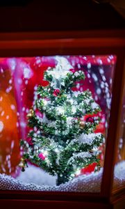 Preview wallpaper lamp, spruce, snow, decor, new year